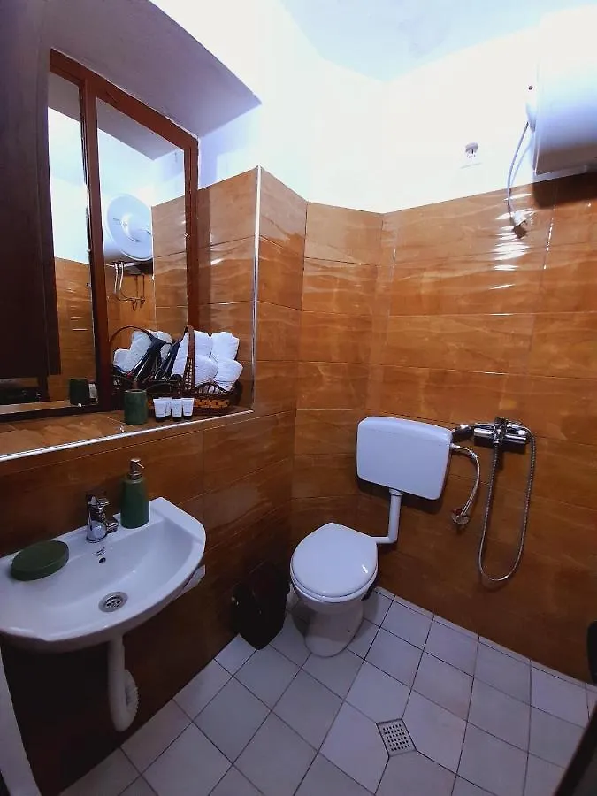 Gorica'S Bridge Hotel Berat Hostel