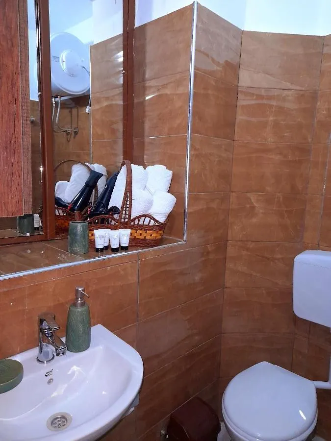 Hostel Gorica'S Bridge Hotel Berat