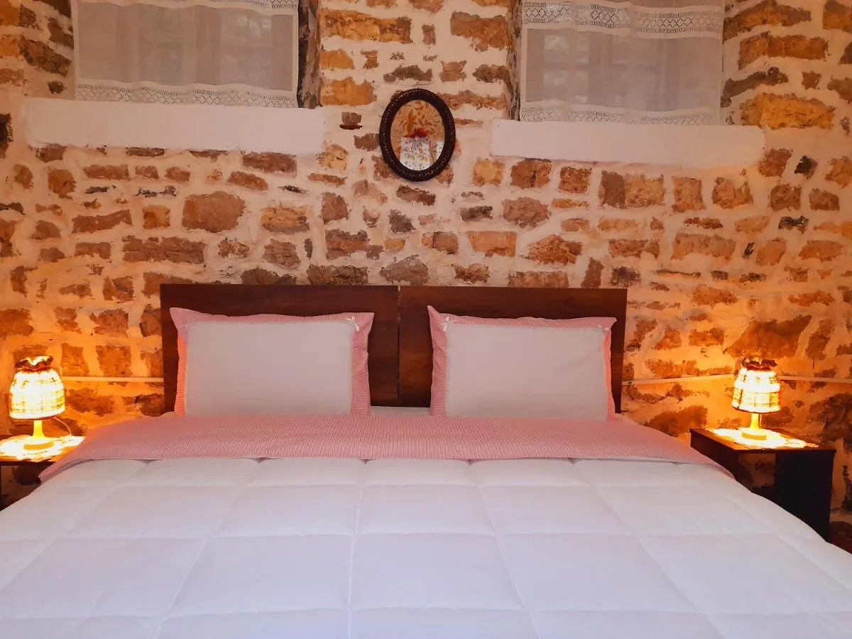 Gorica'S Bridge Hotel Berat Hostel
