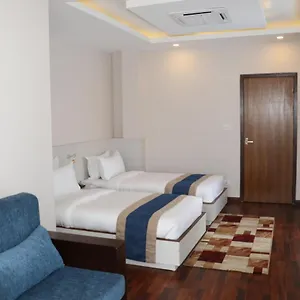 Mega & Hotel Katmandú